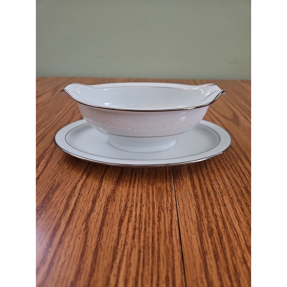 Noritake "BUCKINGHAM" Pattern #6438 ~ Gravy Boat w/Attached Underplate NICE
